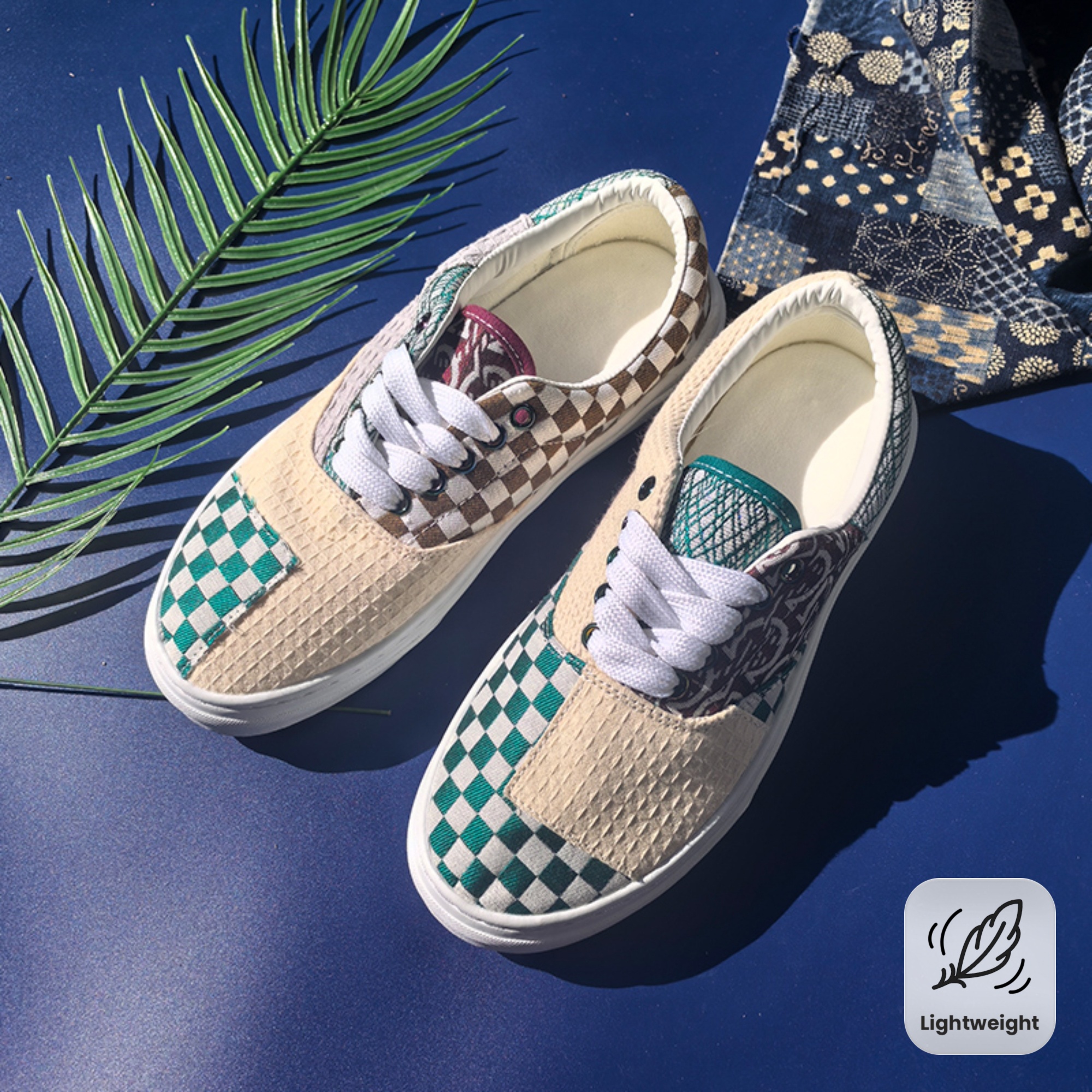 Versatile and Trendy Spliced Canvas Low-top Shoes, Light Luxury Vintage Style, Fashionable for Couples, Comfortable and Lightweight, Wear-resistant and Anti-slip, with a Simple and Stylish Design. Suitable for Students, Casual Skate Shoes, Unisex